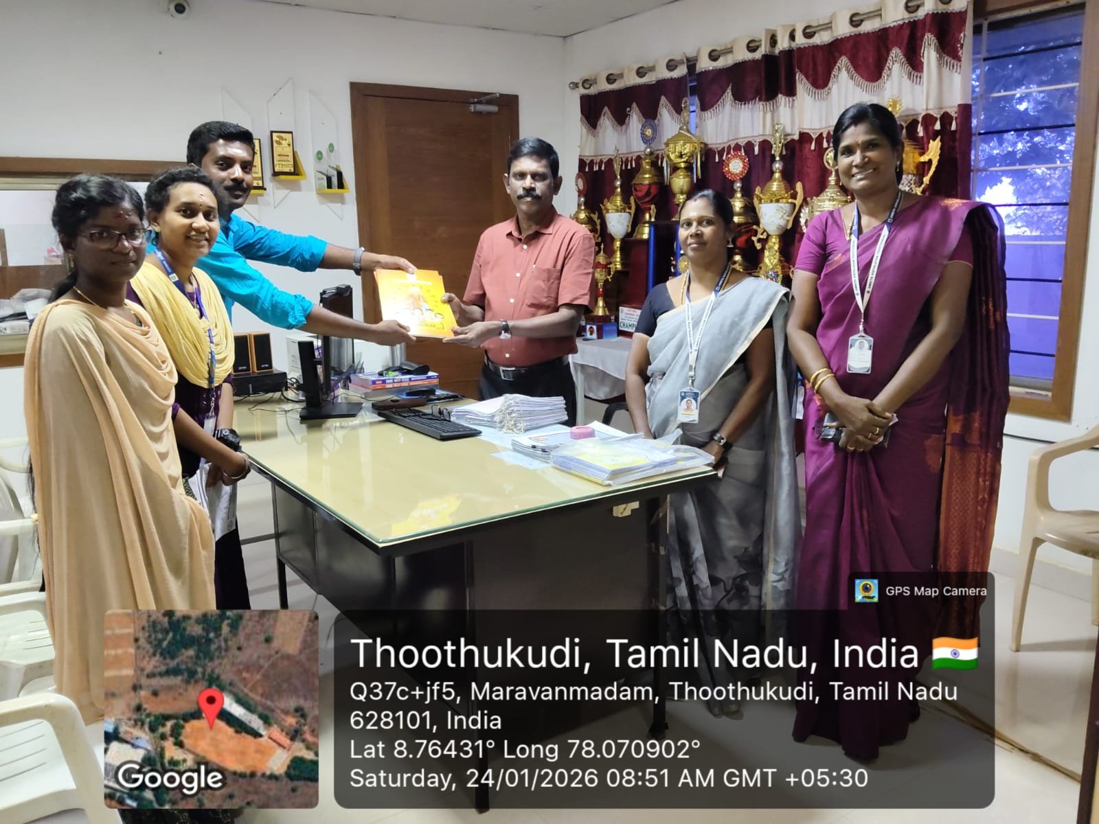 ஒலிம்பியாட் நிகழ்வு சுவரொட்டி 3